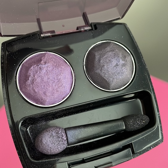 AVON - Picture 3 of 3